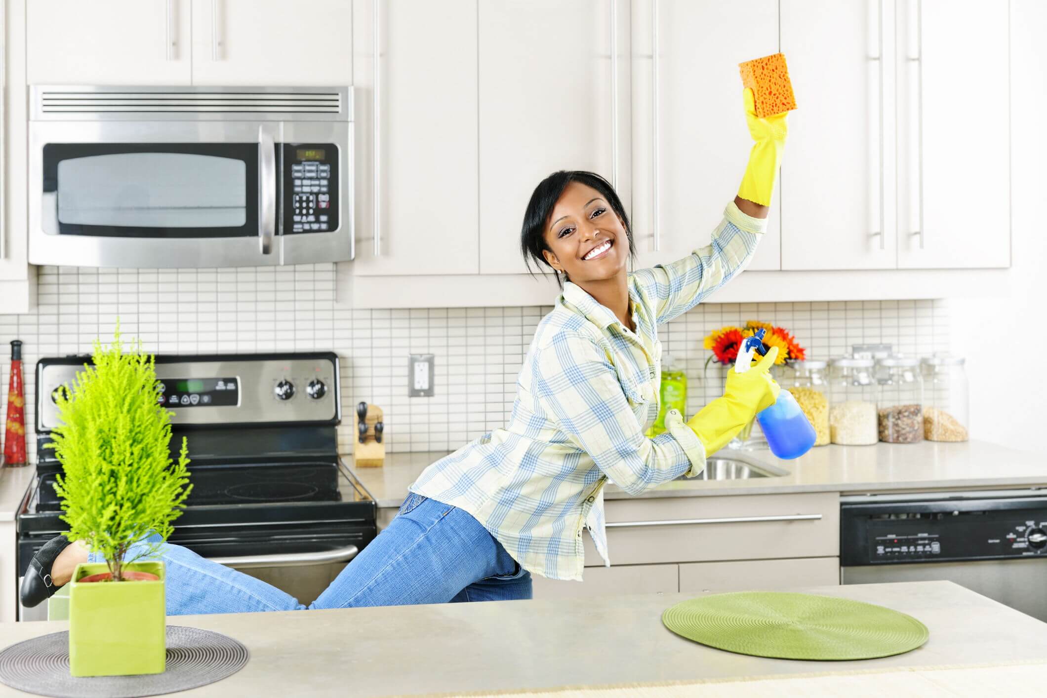10 Essential Cleaning Hacks For Your Home - Green and Gold Cleaning
