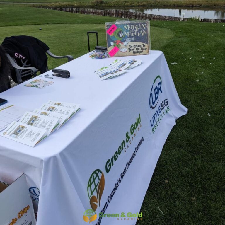 green and gold cleaning table